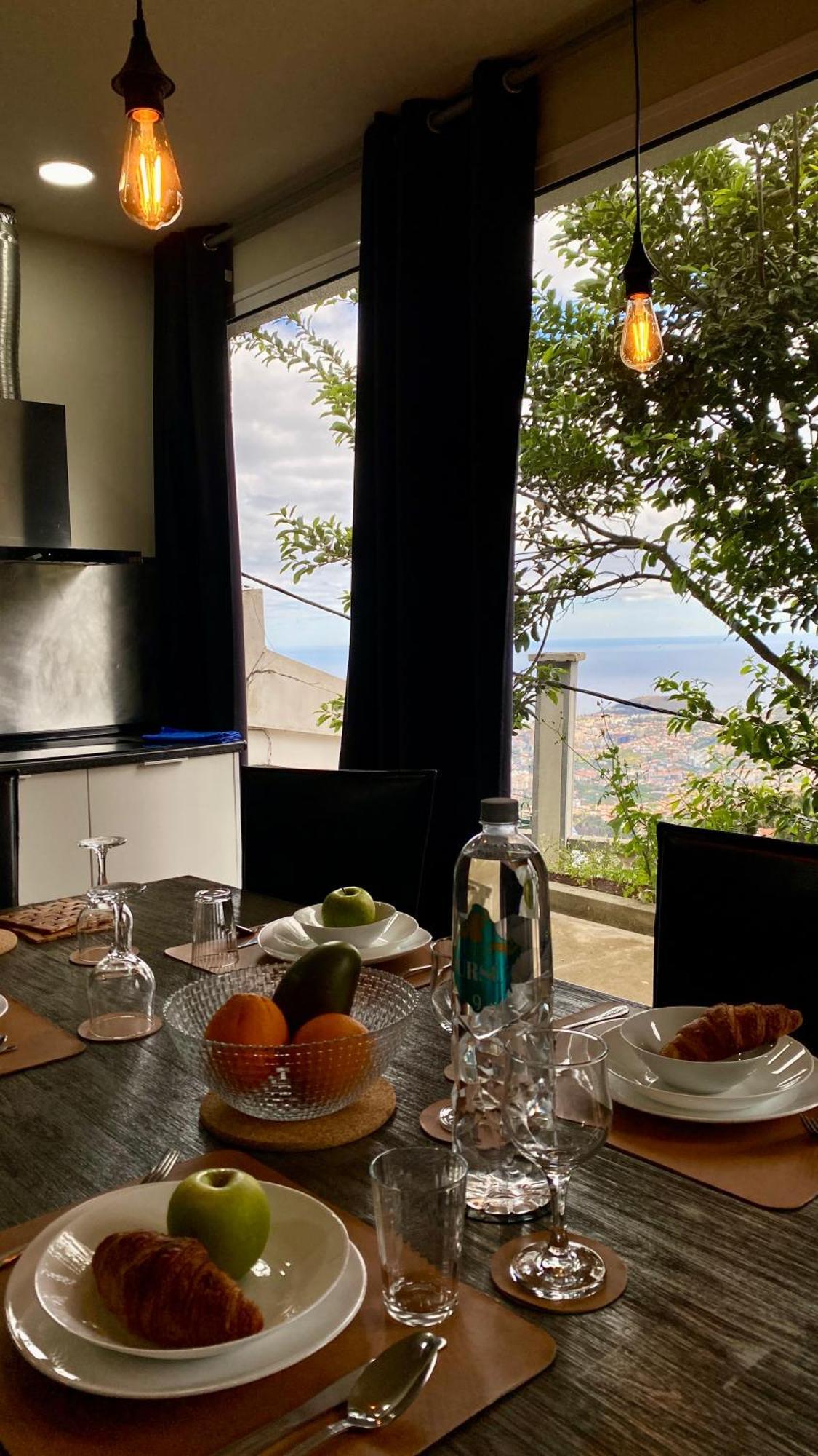 Studio Geek Villa - Open Space - 5M From 5 Top Attractions - Pool All Year Round, Dining Pergola, Barbecue - Funchal Matrix Holiday Home Eksteriør billede