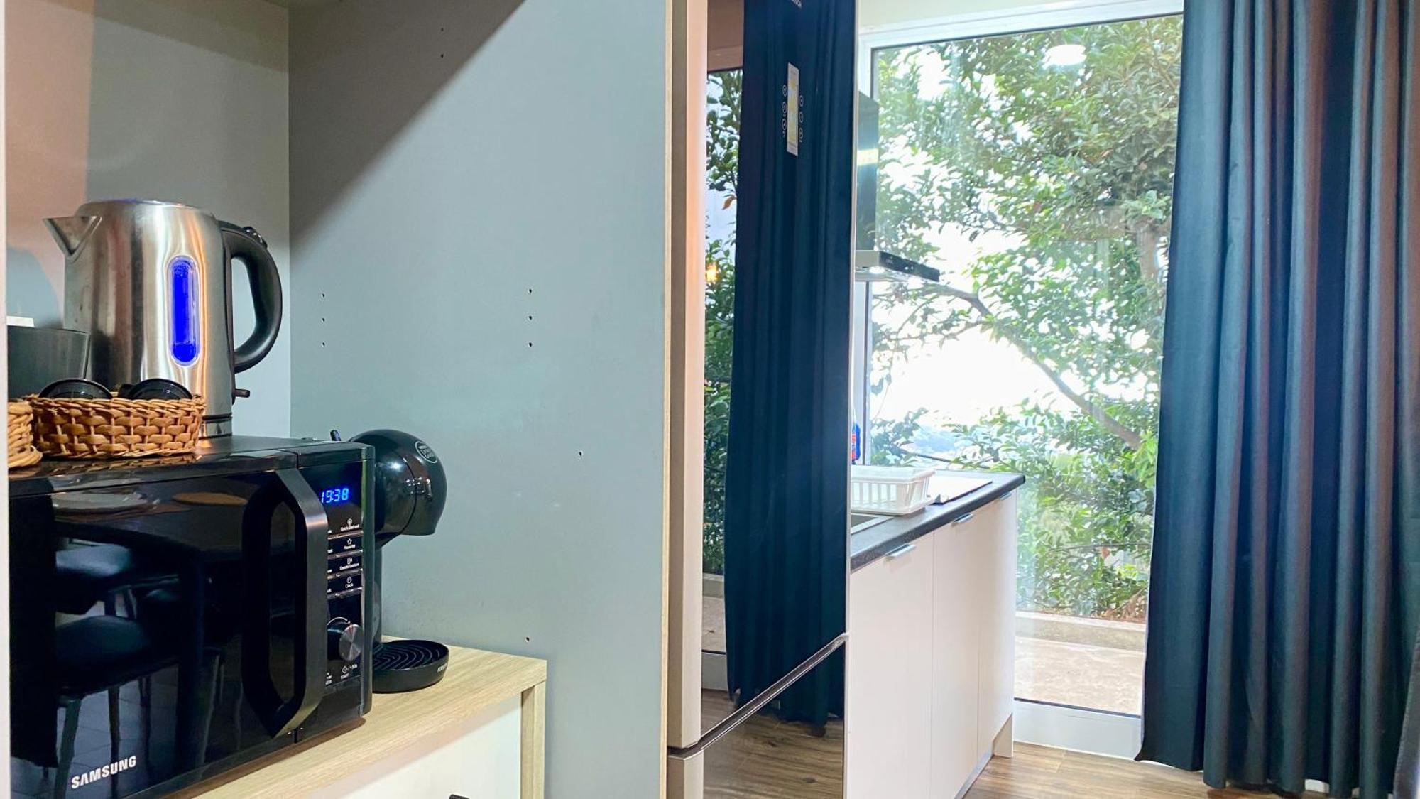 Studio Geek Villa - Open Space - 5M From 5 Top Attractions - Pool All Year Round, Dining Pergola, Barbecue - Funchal Matrix Holiday Home Eksteriør billede